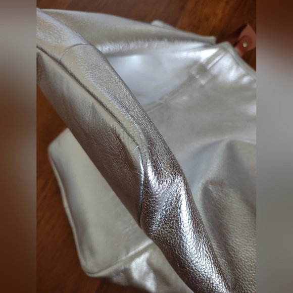 Parker Thatch XL Jane Silver Slouch Tote Bag - Picture 5 of 11